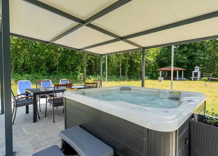 De Luna Istra,whirlpool 빌라 *